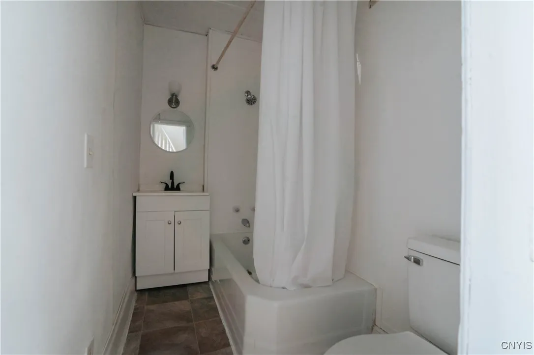 38 Elm Street 1, German Flatts, New York 13357, German Flatts, New York 13357, 2 Bedrooms Bedrooms, 4 Rooms Rooms,1 BathroomBathrooms,Residential Lease,Closed,38 Elm Street 1, German Flatts, New York 13357,0,S1638463