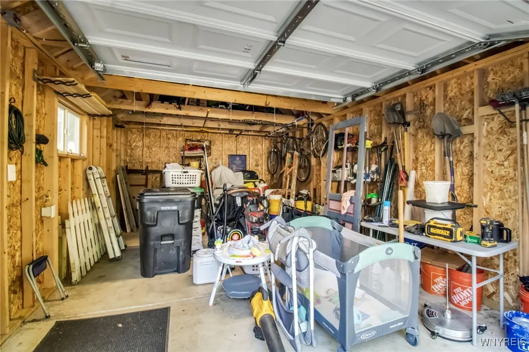 179 Koenig Road, Tonawanda, New York 14150, Tonawanda, New York 14150, 3 Bedrooms Bedrooms, 7 Rooms Rooms,1 BathroomBathrooms,Residential,Closed,179 Koenig Road, Tonawanda, New York 14150,0,B1637443