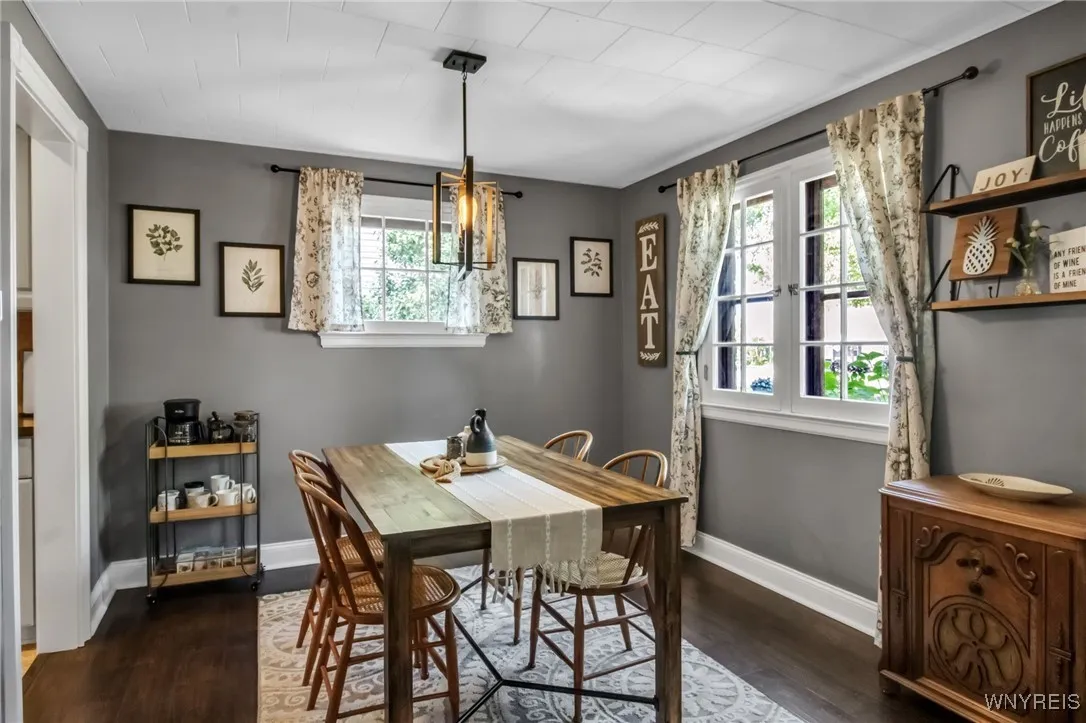 179 Koenig Road, Tonawanda, New York 14150, Tonawanda, New York 14150, 3 Bedrooms Bedrooms, 7 Rooms Rooms,1 BathroomBathrooms,Residential,Closed,179 Koenig Road, Tonawanda, New York 14150,0,B1637443