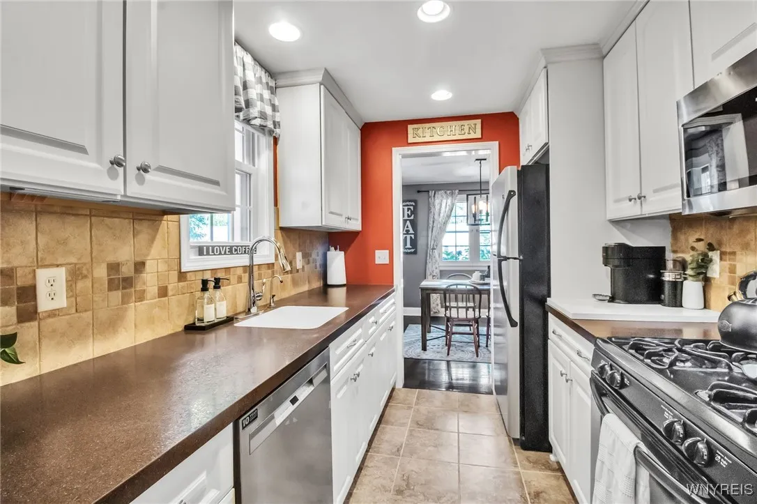 179 Koenig Road, Tonawanda, New York 14150, Tonawanda, New York 14150, 3 Bedrooms Bedrooms, 7 Rooms Rooms,1 BathroomBathrooms,Residential,Closed,179 Koenig Road, Tonawanda, New York 14150,0,B1637443