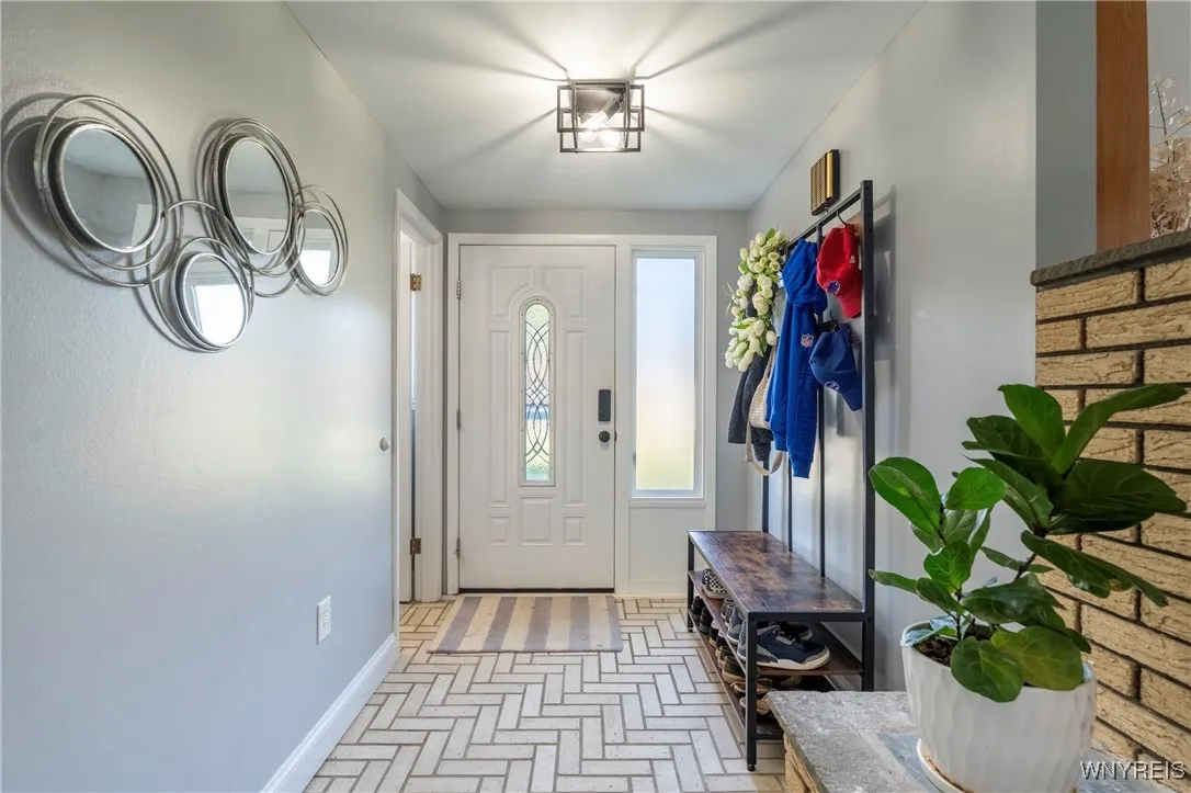 173 Sunrise Boulevard, Amherst, New York 14221, Amherst, New York 14221, 3 Bedrooms Bedrooms, 7 Rooms Rooms,1 BathroomBathrooms,Residential,Closed,173 Sunrise Boulevard, Amherst, New York 14221,0,B1638419