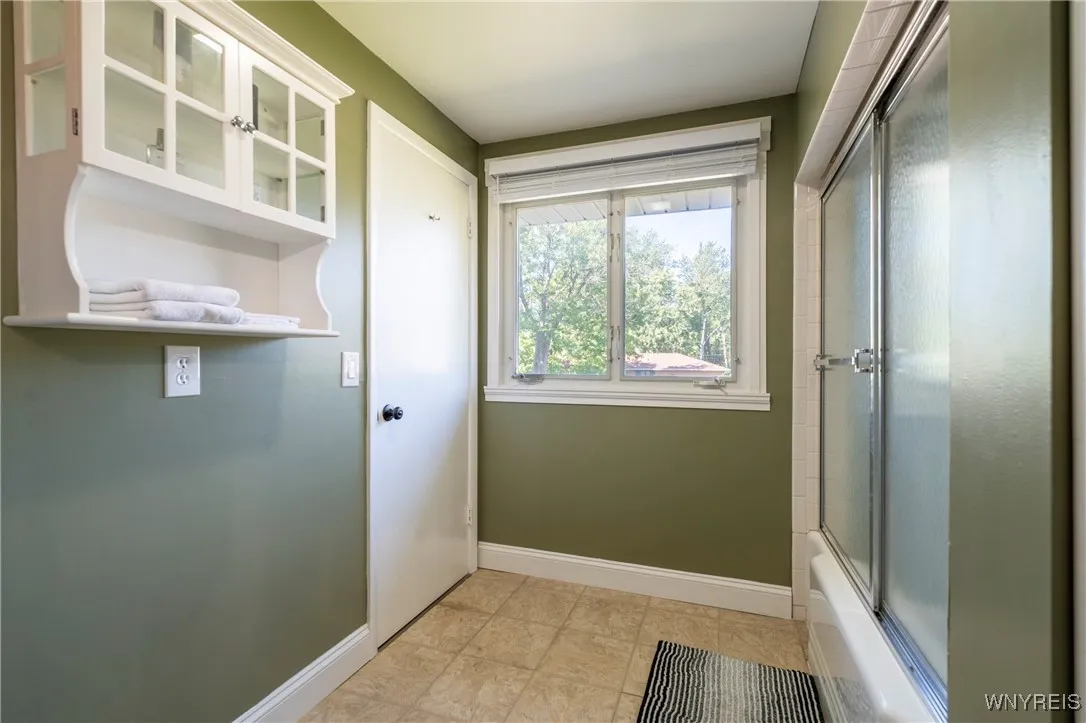 173 Sunrise Boulevard, Amherst, New York 14221, Amherst, New York 14221, 3 Bedrooms Bedrooms, 7 Rooms Rooms,1 BathroomBathrooms,Residential,Closed,173 Sunrise Boulevard, Amherst, New York 14221,0,B1638419