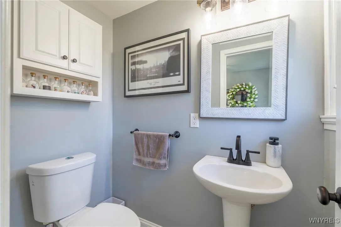 173 Sunrise Boulevard, Amherst, New York 14221, Amherst, New York 14221, 3 Bedrooms Bedrooms, 7 Rooms Rooms,1 BathroomBathrooms,Residential,Closed,173 Sunrise Boulevard, Amherst, New York 14221,0,B1638419