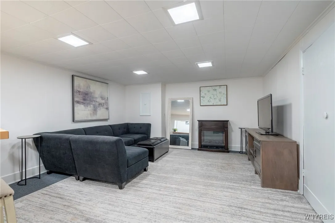 173 Sunrise Boulevard, Amherst, New York 14221, Amherst, New York 14221, 3 Bedrooms Bedrooms, 7 Rooms Rooms,1 BathroomBathrooms,Residential,Closed,173 Sunrise Boulevard, Amherst, New York 14221,0,B1638419