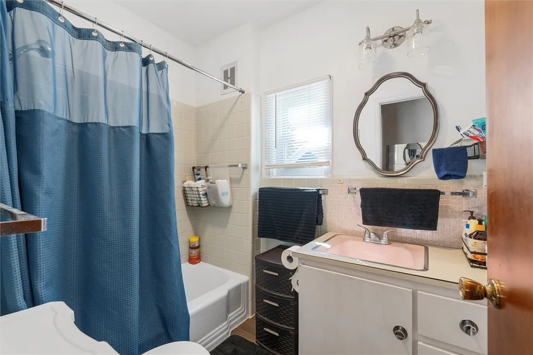 upstairs bathroom
