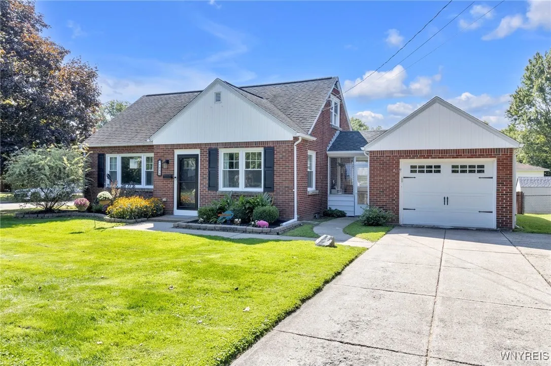 1058 Ruie Road, North Tonawanda, New York 14120, North Tonawanda, New York 14120, 3 Bedrooms Bedrooms, 6 Rooms Rooms,2 BathroomsBathrooms,Residential,For Sale,1058 Ruie Road, North Tonawanda, New York 14120,0,B1634074