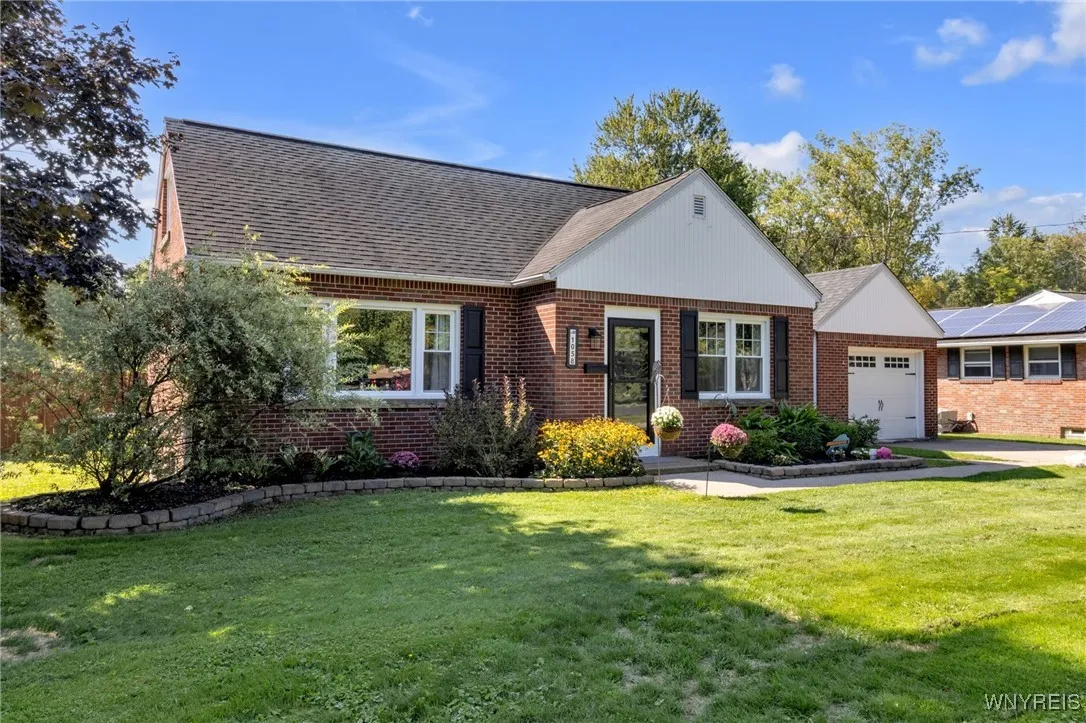 1058 Ruie Road, North Tonawanda, New York 14120, North Tonawanda, New York 14120, 3 Bedrooms Bedrooms, 6 Rooms Rooms,2 BathroomsBathrooms,Residential,For Sale,1058 Ruie Road, North Tonawanda, New York 14120,0,B1634074