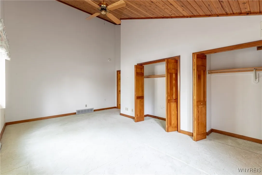 3238 South Woodland Court, Wheatfield, New York 14, Wheatfield, New York 14120, 2 Bedrooms Bedrooms, 7 Rooms Rooms,2 BathroomsBathrooms,Residential,Closed,3238 South Woodland Court, Wheatfield, New York 14,0,B1638256