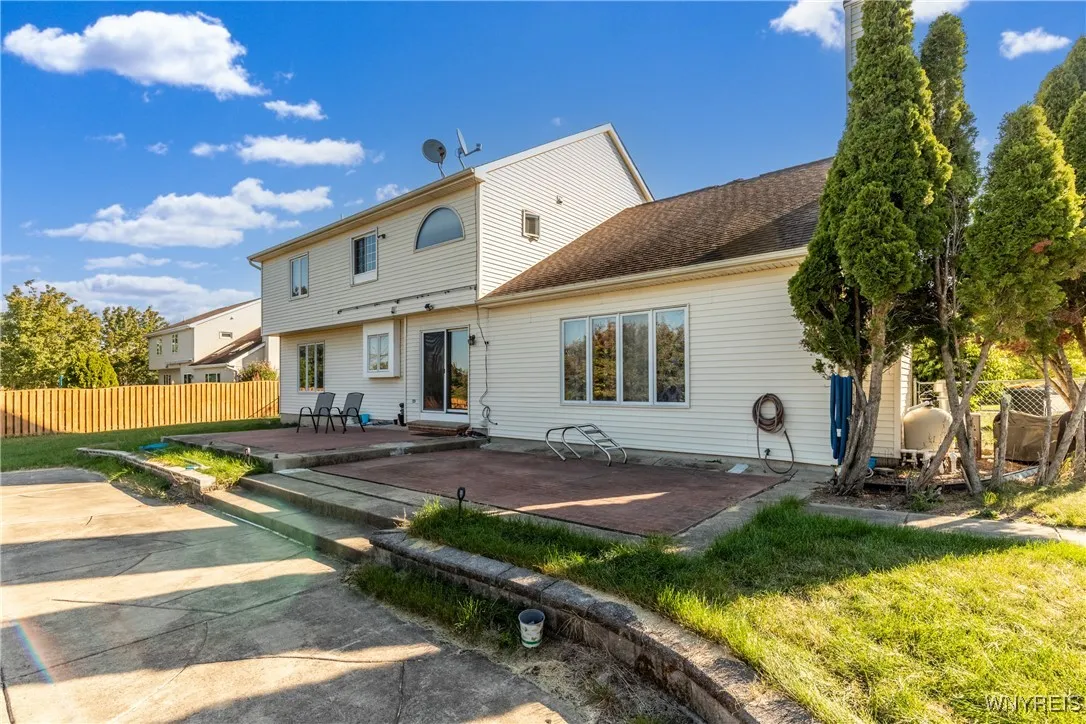 5002 Eastbrooke Place, Clarence, New York 14221, Clarence, New York 14221, 4 Bedrooms Bedrooms, 9 Rooms Rooms,2 BathroomsBathrooms,Residential,For Sale,5002 Eastbrooke Place, Clarence, New York 14221,0,B1638319