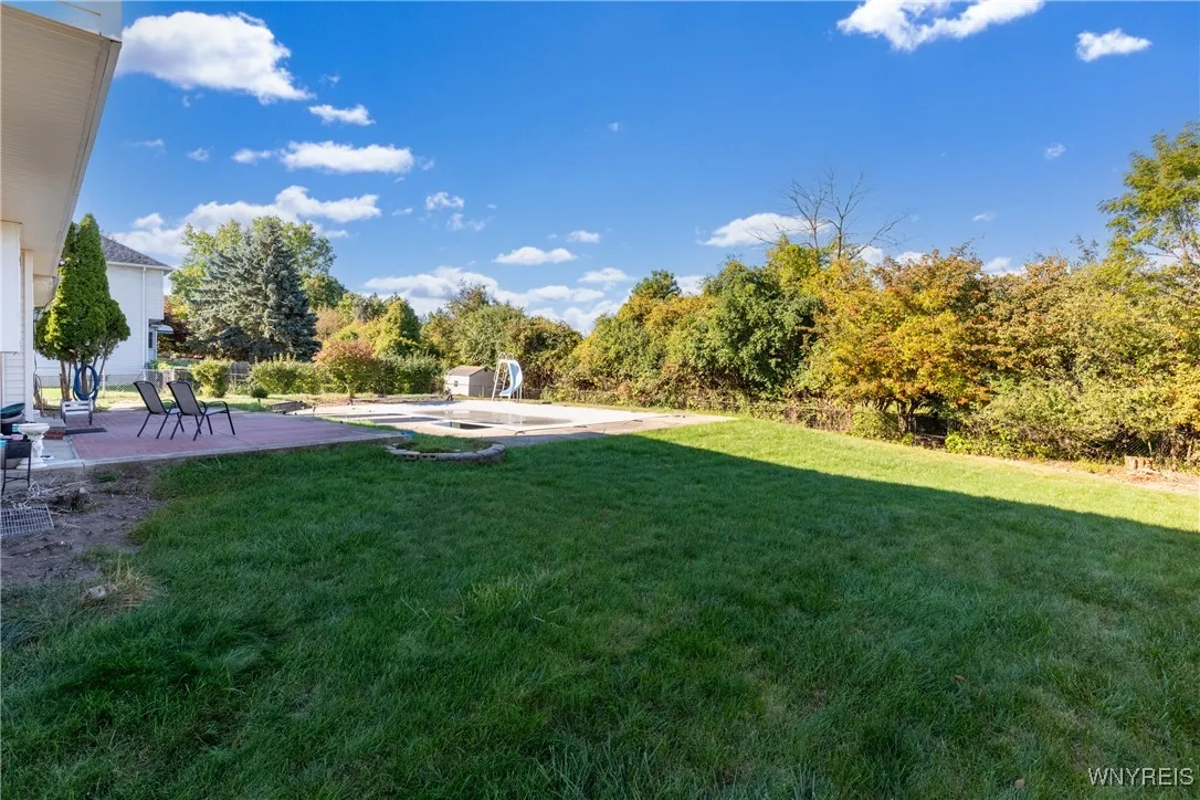 5002 Eastbrooke Place, Clarence, New York 14221, Clarence, New York 14221, 4 Bedrooms Bedrooms, 9 Rooms Rooms,2 BathroomsBathrooms,Residential,For Sale,5002 Eastbrooke Place, Clarence, New York 14221,0,B1638319