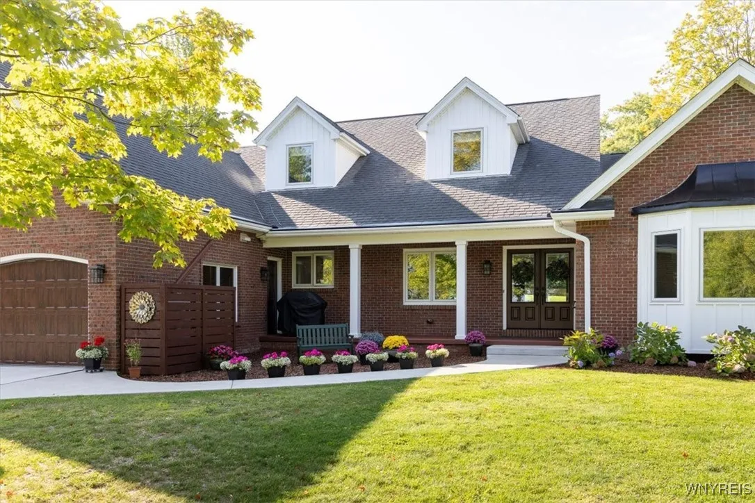 7555 Ellicott Rd, Orchard Park, New York 14170, Orchard Park, New York 14170, 3 Bedrooms Bedrooms, 11 Rooms Rooms,2 BathroomsBathrooms,Residential,For Sale,7555 Ellicott Rd, Orchard Park, New York 14170,0,B1638454