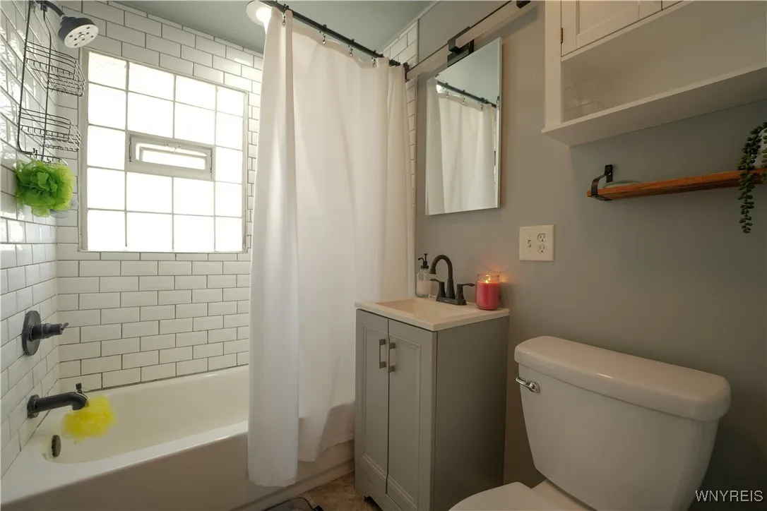 493 Harrison Avenue, Tonawanda, New York 14223, Tonawanda, New York 14223, 2 Bedrooms Bedrooms, 5 Rooms Rooms,1 BathroomBathrooms,Residential,For Sale,493 Harrison Avenue, Tonawanda, New York 14223,0,B1638416