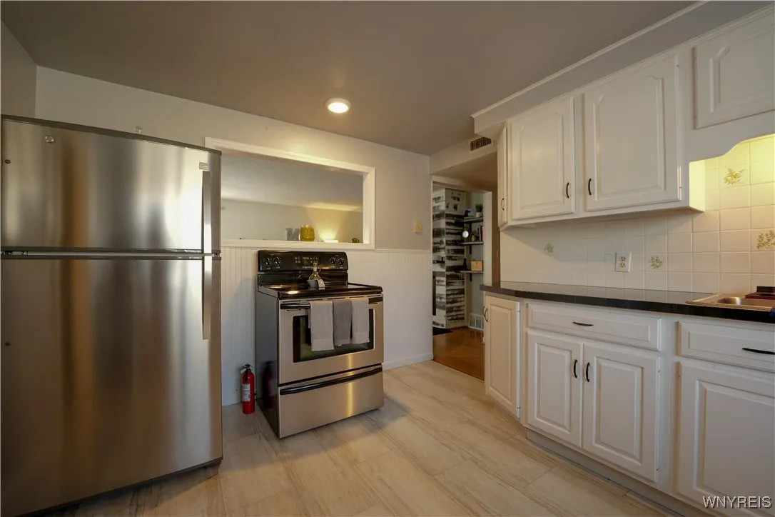 493 Harrison Avenue, Tonawanda, New York 14223, Tonawanda, New York 14223, 2 Bedrooms Bedrooms, 5 Rooms Rooms,1 BathroomBathrooms,Residential,For Sale,493 Harrison Avenue, Tonawanda, New York 14223,0,B1638416