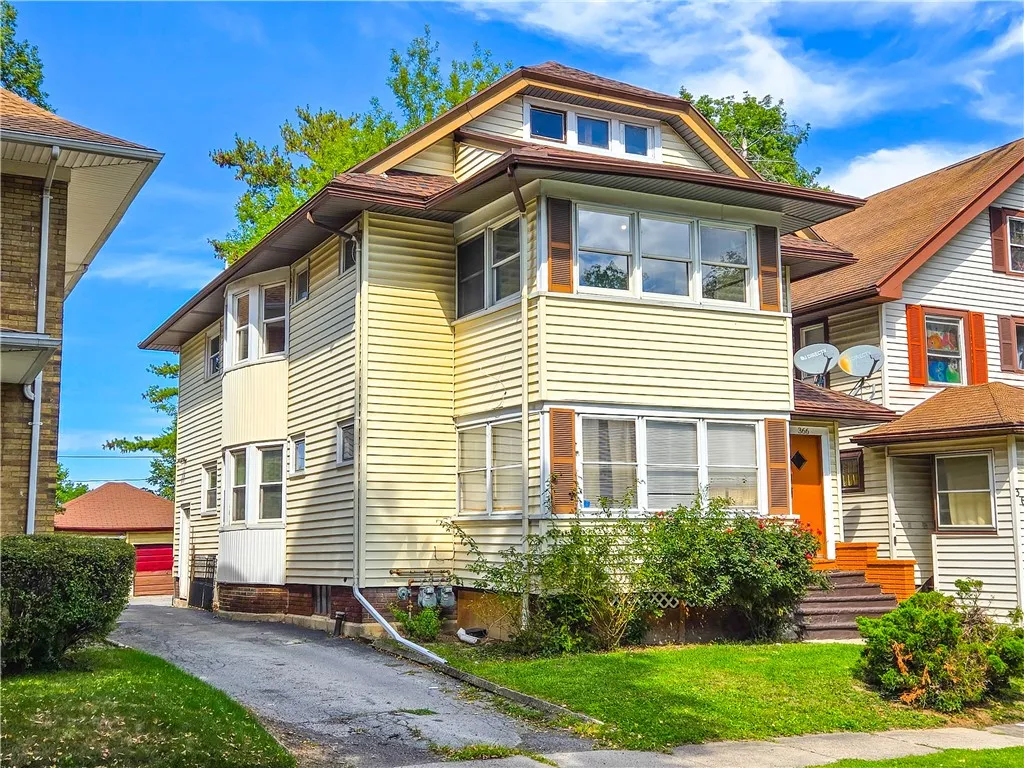 366 Augustine Street, Rochester, New York 14613, Rochester, New York 14613, 5 Bedrooms Bedrooms, ,2 BathroomsBathrooms,Residential,Closed,366 Augustine Street, Rochester, New York 14613,0,R1638439