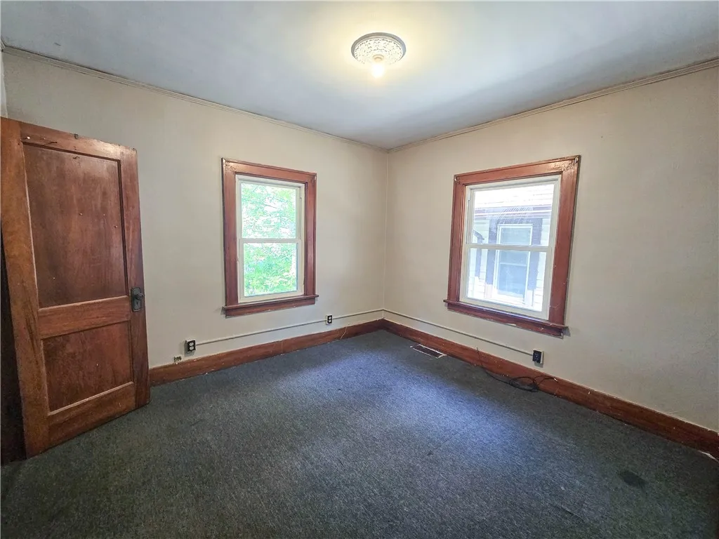 366 Augustine Street, Rochester, New York 14613, Rochester, New York 14613, 5 Bedrooms Bedrooms, ,2 BathroomsBathrooms,Residential,Closed,366 Augustine Street, Rochester, New York 14613,0,R1638439