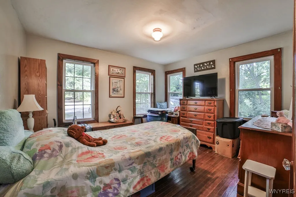 4995 Newton Road, Hamburg, New York 14075, Hamburg, New York 14075, 2 Bedrooms Bedrooms, 4 Rooms Rooms,1 BathroomBathrooms,Residential,Closed,4995 Newton Road, Hamburg, New York 14075,0,B1638403