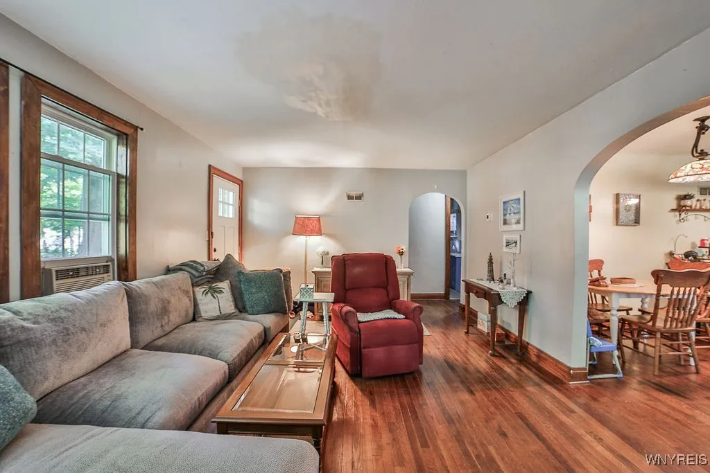 4995 Newton Road, Hamburg, New York 14075, Hamburg, New York 14075, 2 Bedrooms Bedrooms, 4 Rooms Rooms,1 BathroomBathrooms,Residential,Closed,4995 Newton Road, Hamburg, New York 14075,0,B1638403