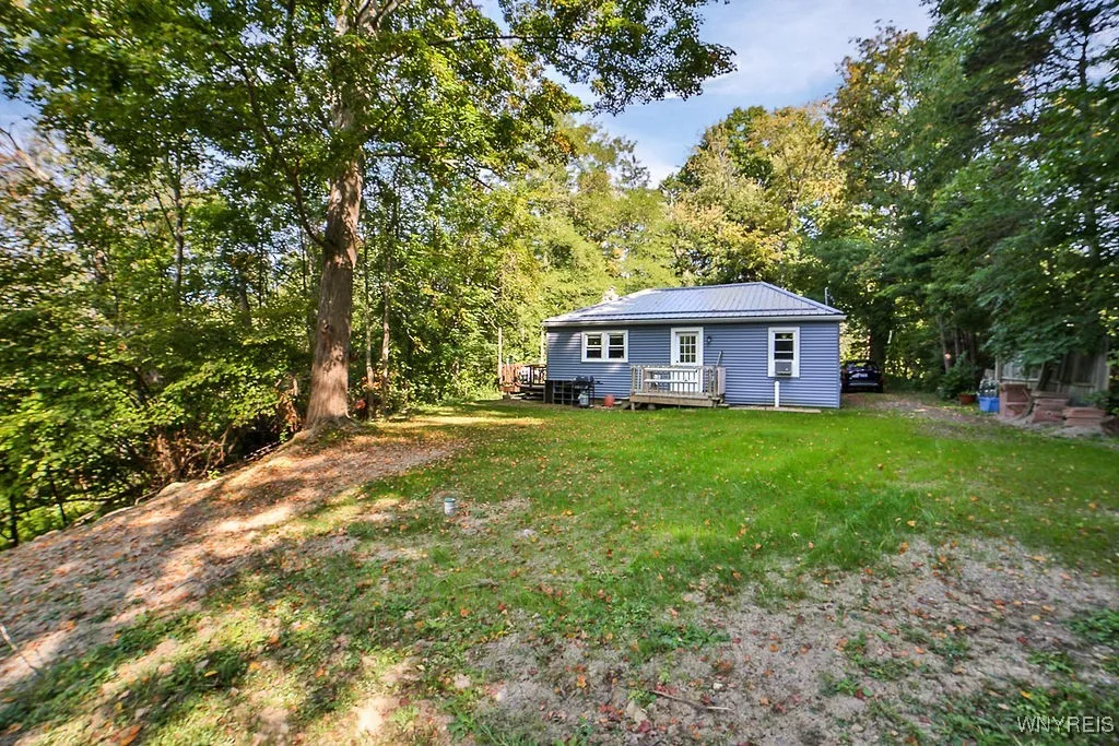 4995 Newton Road, Hamburg, New York 14075, Hamburg, New York 14075, 2 Bedrooms Bedrooms, 4 Rooms Rooms,1 BathroomBathrooms,Residential,Closed,4995 Newton Road, Hamburg, New York 14075,0,B1638403