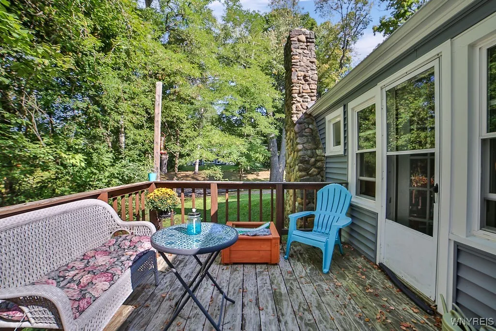 4995 Newton Road, Hamburg, New York 14075, Hamburg, New York 14075, 2 Bedrooms Bedrooms, 4 Rooms Rooms,1 BathroomBathrooms,Residential,Closed,4995 Newton Road, Hamburg, New York 14075,0,B1638403