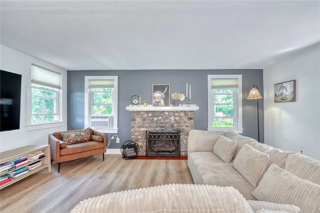 SPACIOUS FAMILY ROOM with stone fireplace (gas)!