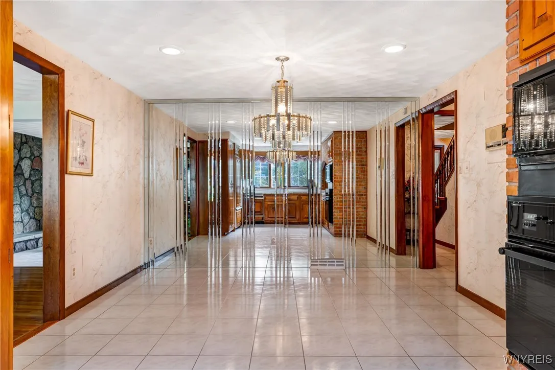 859 The Circle Drive, Lewiston, New York 14092, Lewiston, New York 14092, 5 Bedrooms Bedrooms, 13 Rooms Rooms,2 BathroomsBathrooms,Residential,For Sale,859 The Circle Drive, Lewiston, New York 14092,0,B1638558