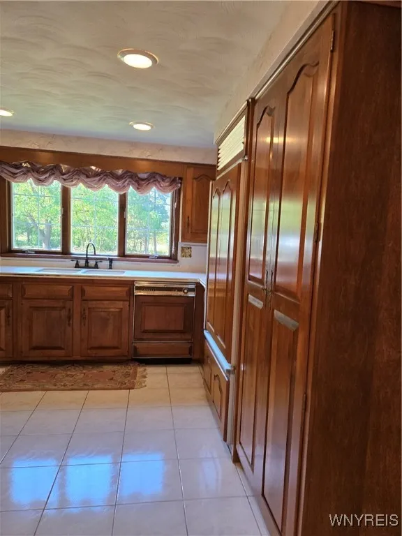 859 The Circle Drive, Lewiston, New York 14092, Lewiston, New York 14092, 5 Bedrooms Bedrooms, 13 Rooms Rooms,2 BathroomsBathrooms,Residential,For Sale,859 The Circle Drive, Lewiston, New York 14092,0,B1638558