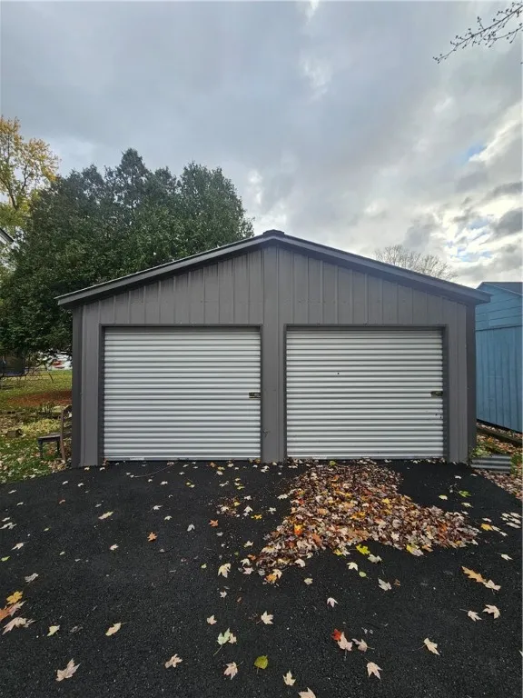 117 Lock Street, Galen, New York 14433, Galen, New York 14433, 4 Bedrooms Bedrooms, 7 Rooms Rooms,1 BathroomBathrooms,Residential,For Sale,117 Lock Street, Galen, New York 14433,0,R1638467