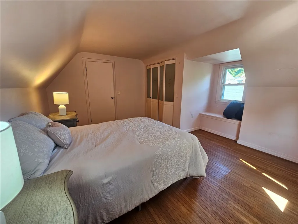 3897 Ridge Road, Williamson, New York 14589, Williamson, New York 14589, 4 Bedrooms Bedrooms, 9 Rooms Rooms,2 BathroomsBathrooms,Residential,For Sale,3897 Ridge Road, Williamson, New York 14589,0,R1637445