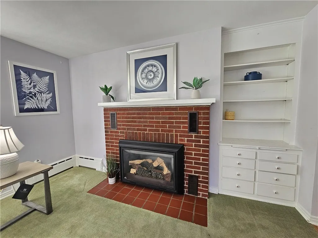 3897 Ridge Road, Williamson, New York 14589, Williamson, New York 14589, 4 Bedrooms Bedrooms, 9 Rooms Rooms,2 BathroomsBathrooms,Residential,For Sale,3897 Ridge Road, Williamson, New York 14589,0,R1637445