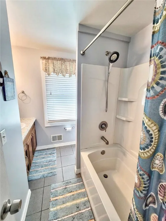 10 Sunny Slope Drive, Parma, New York 14468, Parma, New York 14468, 3 Bedrooms Bedrooms, 9 Rooms Rooms,2 BathroomsBathrooms,Residential,For Sale,10 Sunny Slope Drive, Parma, New York 14468,0,R1638564