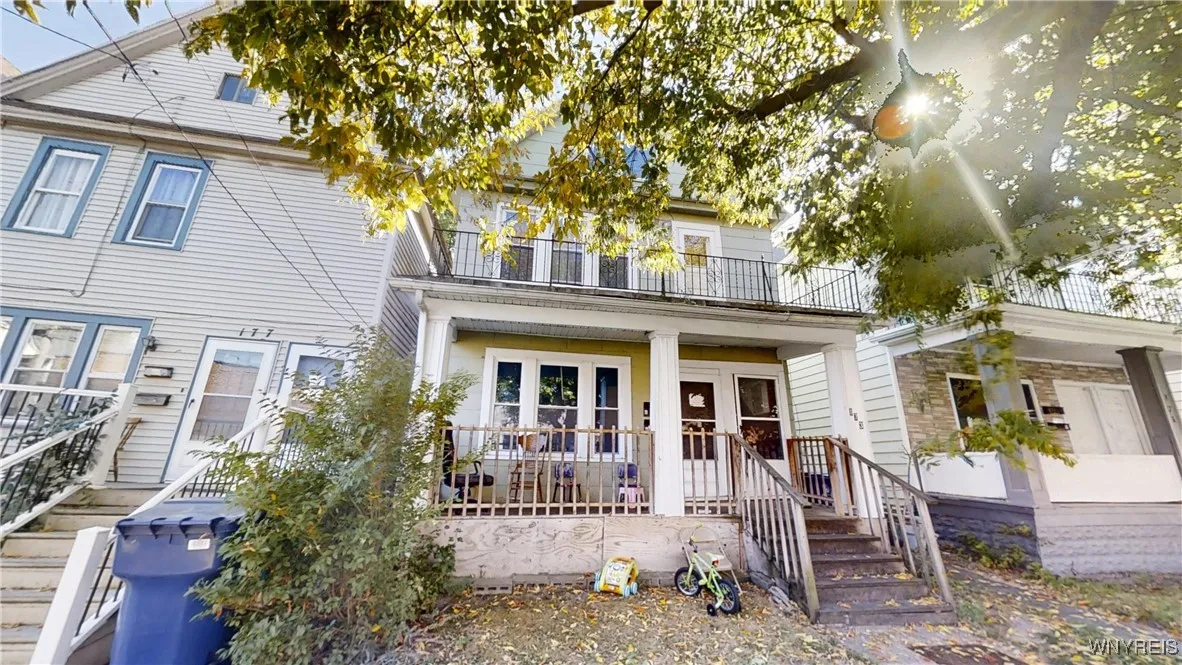 173 Grote Street Upper, Buffalo, New York 14207, Buffalo, New York 14207, 2 Bedrooms Bedrooms, 4 Rooms Rooms,1 BathroomBathrooms,Residential Lease,For Rent,173 Grote Street Upper, Buffalo, New York 14207,0,B1638209