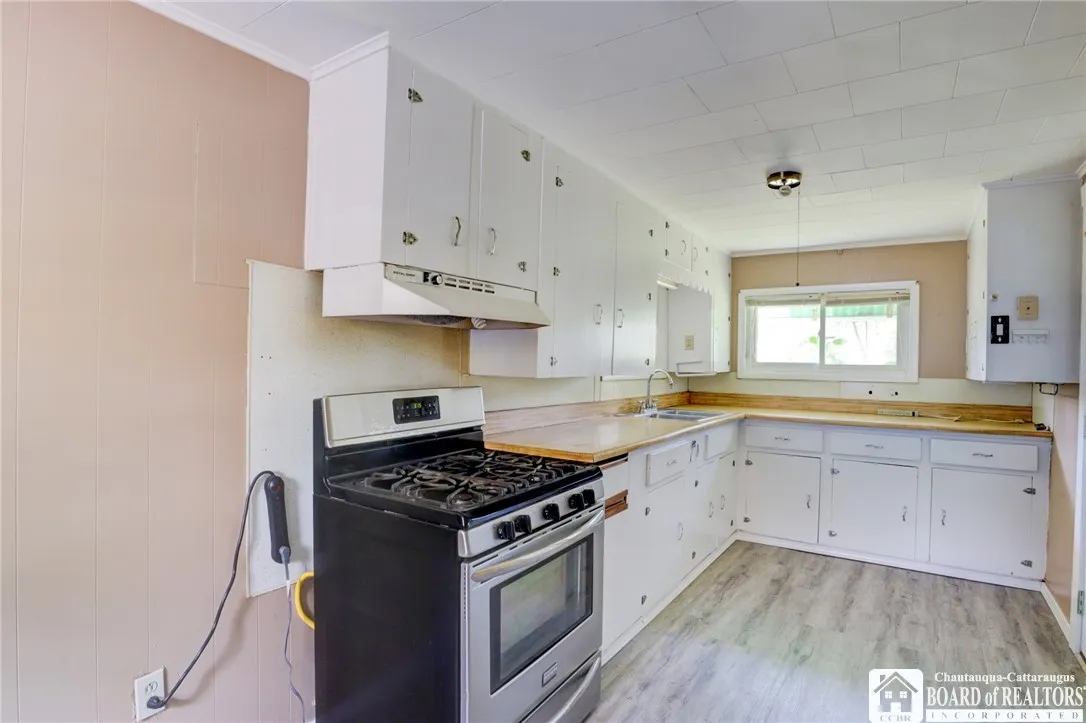 2203 2nd Avenue, Busti, New York 14750, Busti, New York 14750, 2 Bedrooms Bedrooms, 5 Rooms Rooms,1 BathroomBathrooms,Residential,For Sale,2203 2nd Avenue, Busti, New York 14750,0,R1638203