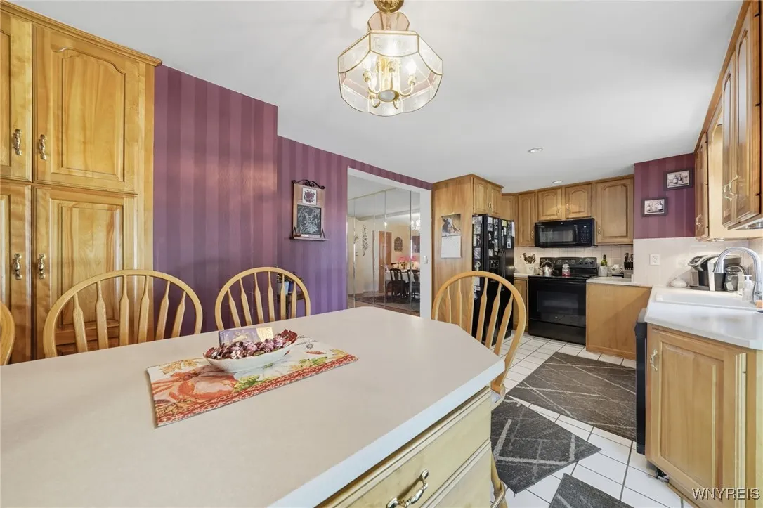 131 Minerva Street, Tonawanda, New York 14150, Tonawanda, New York 14150, 3 Bedrooms Bedrooms, 10 Rooms Rooms,1 BathroomBathrooms,Residential,For Sale,131 Minerva Street, Tonawanda, New York 14150,0,B1636364