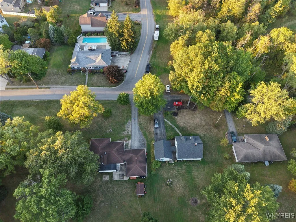 61 Waltham Avenue, Lancaster, New York 14086, Lancaster, New York 14086, 3 Bedrooms Bedrooms, 8 Rooms Rooms,1 BathroomBathrooms,Residential,For Sale,61 Waltham Avenue, Lancaster, New York 14086,0,B1638399