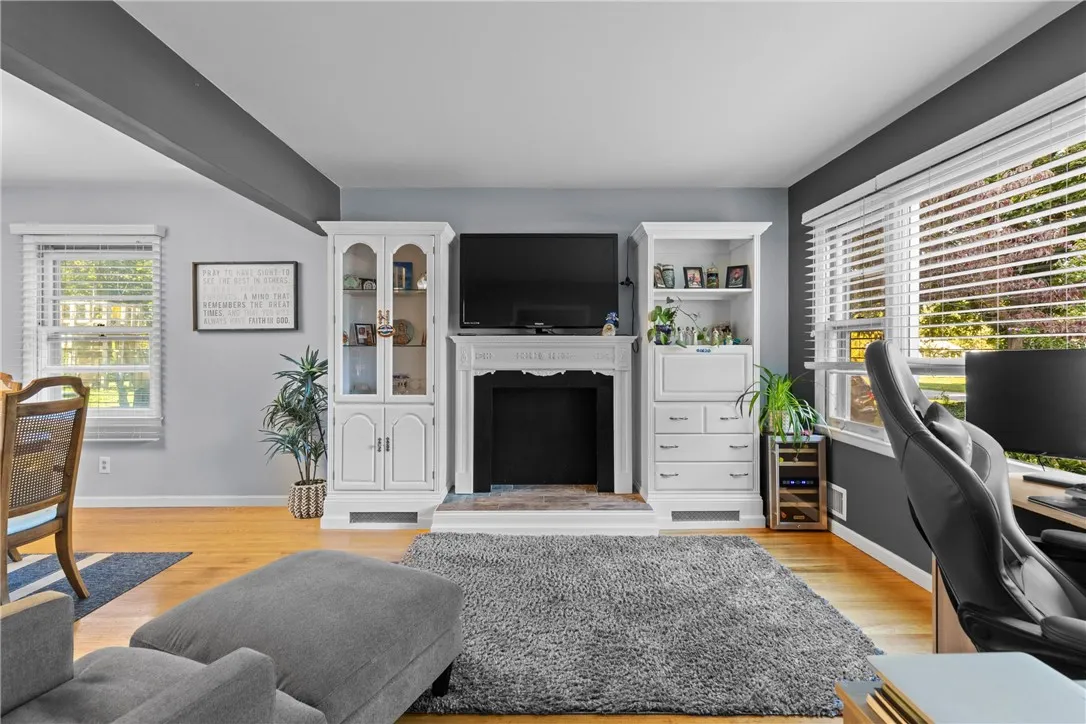 147 Armstrong Road, Greece, New York 14616, Greece, New York 14616, 4 Bedrooms Bedrooms, 8 Rooms Rooms,1 BathroomBathrooms,Residential,For Sale,147 Armstrong Road, Greece, New York 14616,0,R1636665