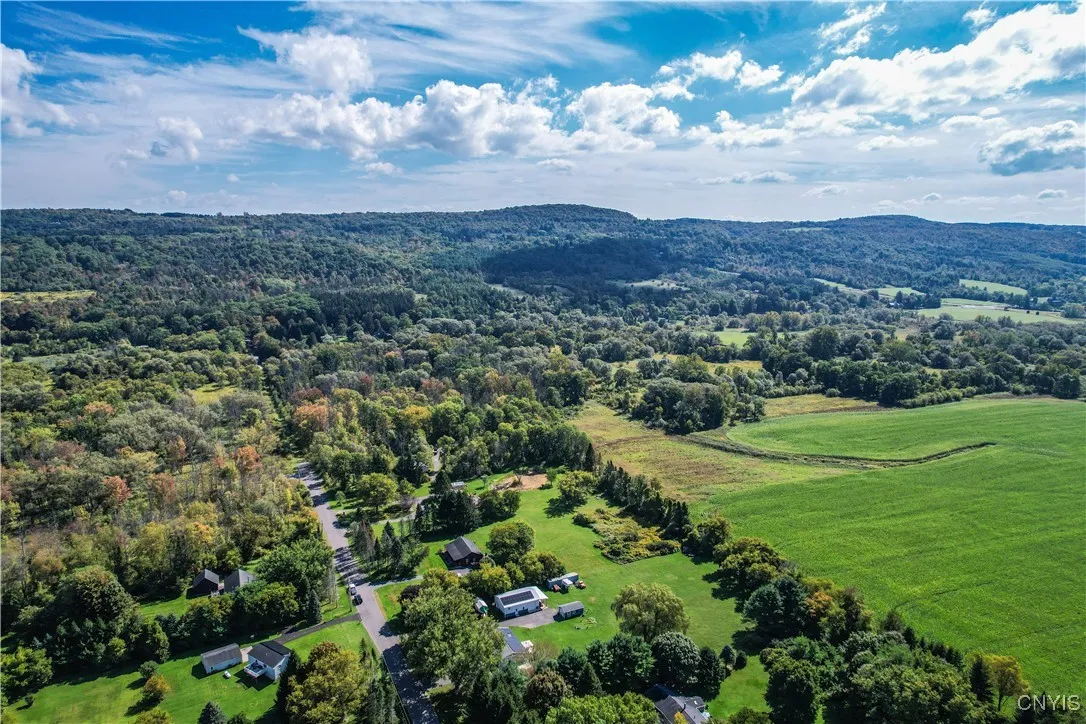 8882 Hills Road, Pompey, New York 13104, Pompey, New York 13104, 2 Bedrooms Bedrooms, 6 Rooms Rooms,1 BathroomBathrooms,Residential,For Sale,8882 Hills Road, Pompey, New York 13104,0,S1638347