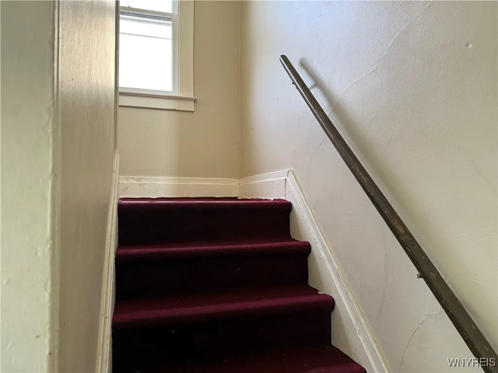 830 17th Street 2, Niagara Falls, New York 14301, Niagara Falls, New York 14301, 5 Bedrooms Bedrooms, ,2 BathroomsBathrooms,Residential,For Sale,830 17th Street 2, Niagara Falls, New York 14301,0,B1638466