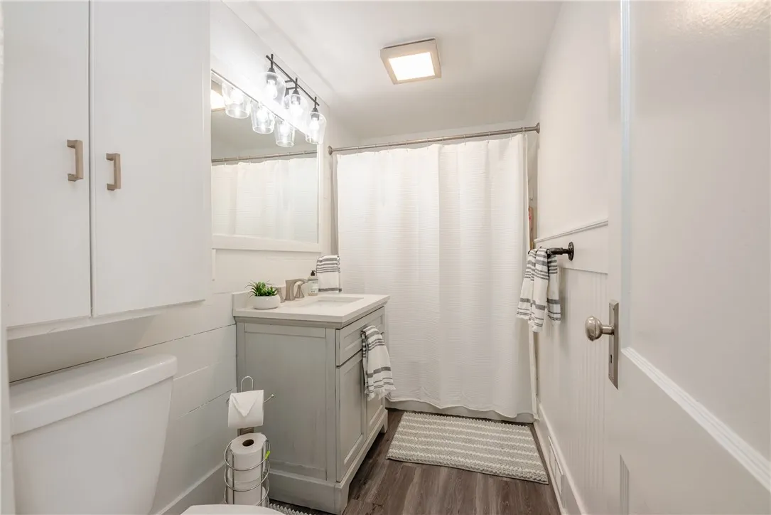 116 West Spruce Street, East Rochester, New York 1, East Rochester, New York 14445, 3 Bedrooms Bedrooms, 7 Rooms Rooms,1 BathroomBathrooms,Residential Lease,For Rent,116 West Spruce Street, East Rochester, New York 1,0,R1637898