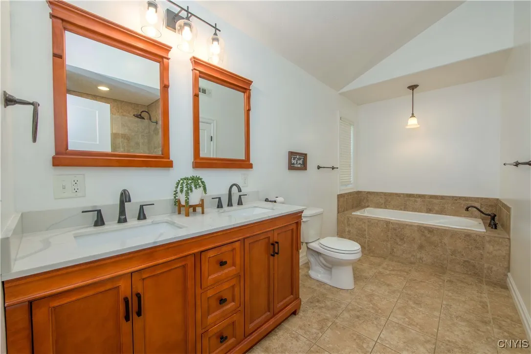 11 Jordans Way, Oswego, New York 13126, Oswego, New York 13126, 4 Bedrooms Bedrooms, 10 Rooms Rooms,2 BathroomsBathrooms,Residential,For Sale,11 Jordans Way, Oswego, New York 13126,0,S1638328