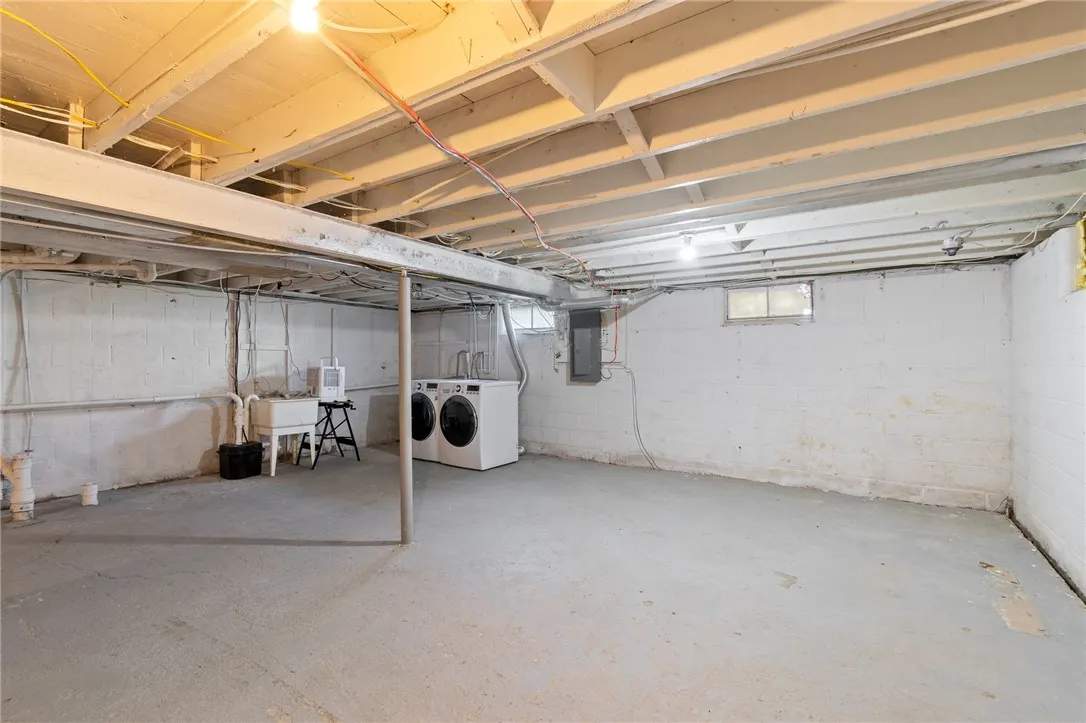 Imagine ALL YOU COULD do with this space?! A recreation room- a play space - man cave - craft or yoga room!