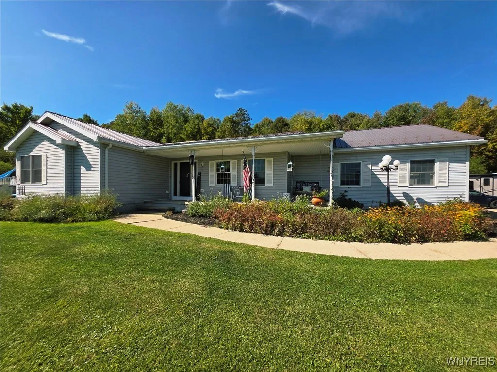 3915 Gile Hollow Road, Hinsdale, New York 14743, Hinsdale, New York 14743, 3 Bedrooms Bedrooms, 9 Rooms Rooms,2 BathroomsBathrooms,Residential,For Sale,3915 Gile Hollow Road, Hinsdale, New York 14743,0,B1637152