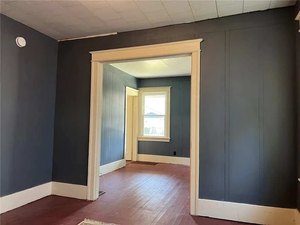 83 Warner Street, Rochester, New York 14606, Rochester, New York 14606, 4 Bedrooms Bedrooms, ,2 BathroomsBathrooms,Residential,For Sale,83 Warner Street, Rochester, New York 14606,0,R1638385