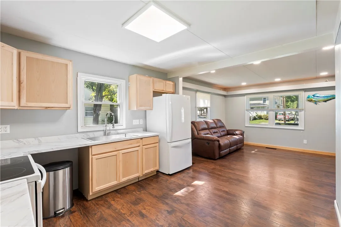 36 Benedict Street, Perry, New York 14530, Perry, New York 14530, 3 Bedrooms Bedrooms, 5 Rooms Rooms,1 BathroomBathrooms,Residential,Closed,36 Benedict Street, Perry, New York 14530,0,R1637938