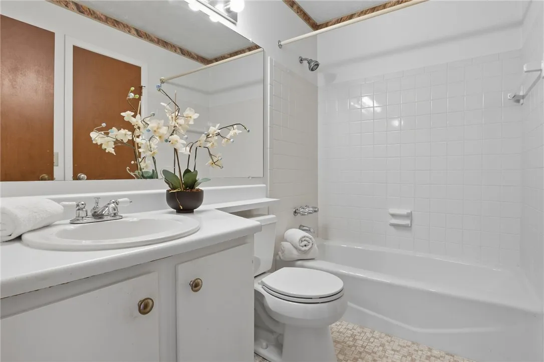 580 Eastbrooke Lane, Brighton, New York 14618, Brighton, New York 14618, 2 Bedrooms Bedrooms, 5 Rooms Rooms,1 BathroomBathrooms,Residential,For Sale,580 Eastbrooke Lane, Brighton, New York 14618,0,R1630116