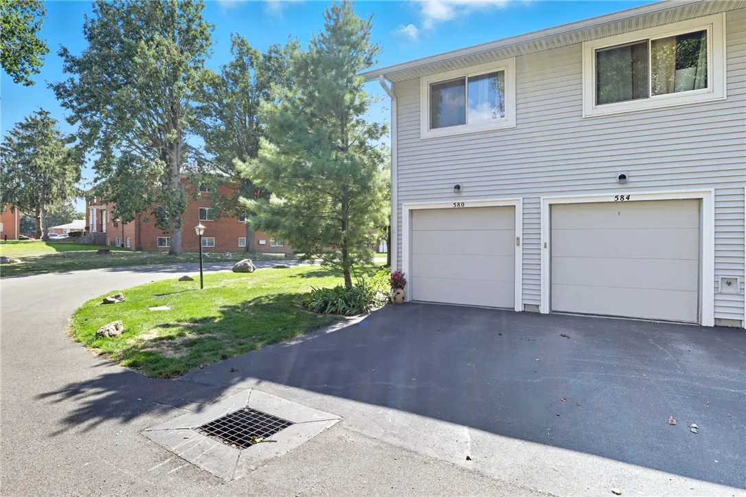 580 Eastbrooke Lane, Brighton, New York 14618, Brighton, New York 14618, 2 Bedrooms Bedrooms, 5 Rooms Rooms,1 BathroomBathrooms,Residential,For Sale,580 Eastbrooke Lane, Brighton, New York 14618,0,R1630116