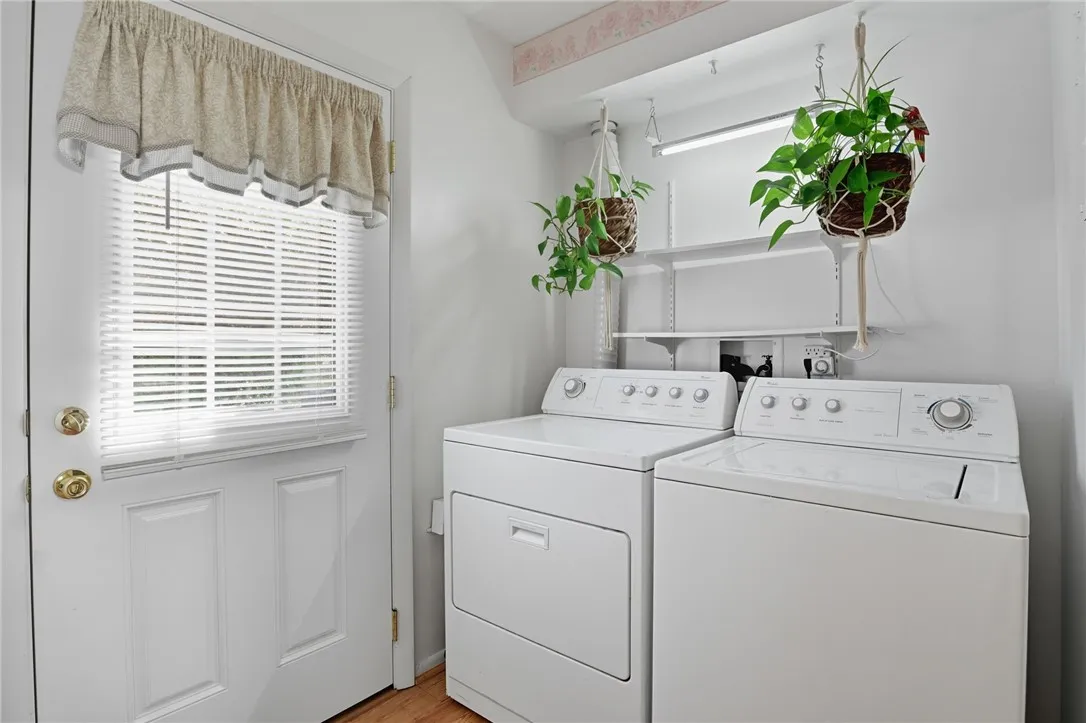 580 Eastbrooke Lane, Brighton, New York 14618, Brighton, New York 14618, 2 Bedrooms Bedrooms, 5 Rooms Rooms,1 BathroomBathrooms,Residential,For Sale,580 Eastbrooke Lane, Brighton, New York 14618,0,R1630116