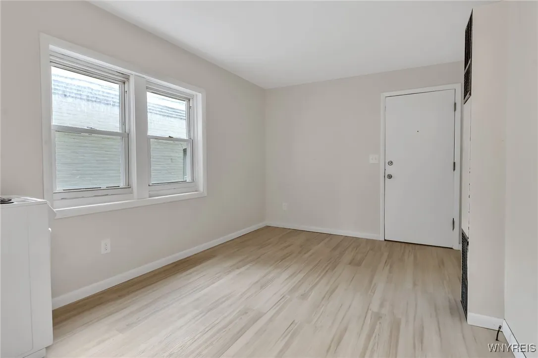UNIT 2 - LIVING RM