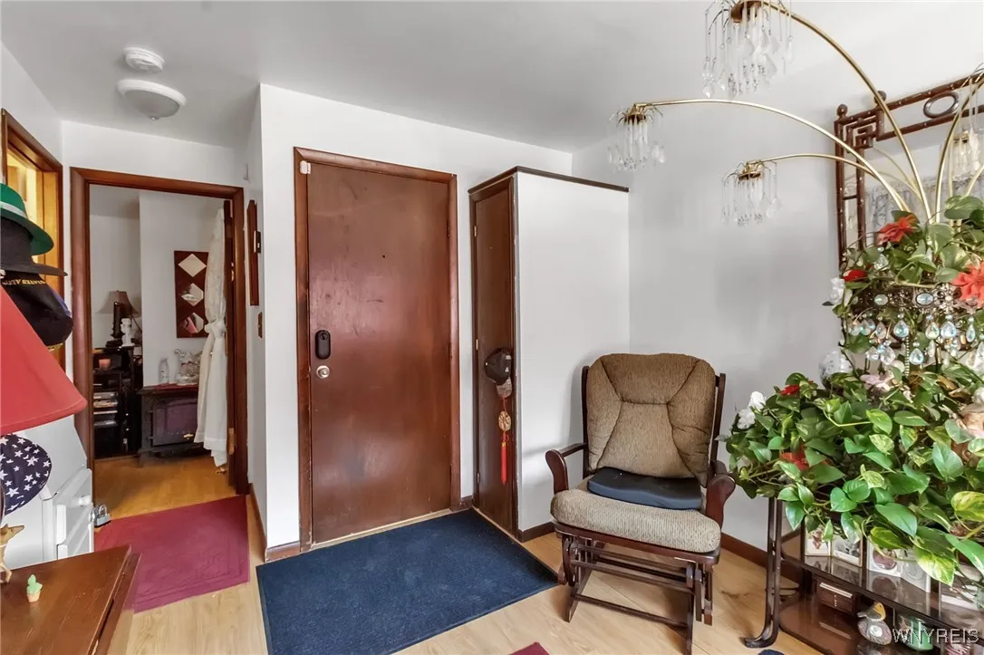 UNIT 1 - 1 BDRM