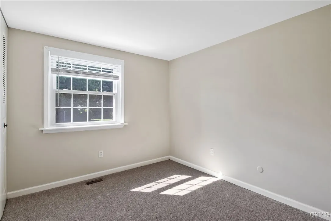 4259 Vine Meadow Road, Clay, New York 13090, Clay, New York 13090, 3 Bedrooms Bedrooms, 7 Rooms Rooms,2 BathroomsBathrooms,Residential,For Sale,4259 Vine Meadow Road, Clay, New York 13090,0,S1635262
