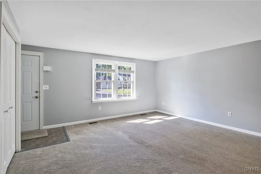 4259 Vine Meadow Road, Clay, New York 13090, Clay, New York 13090, 3 Bedrooms Bedrooms, 7 Rooms Rooms,2 BathroomsBathrooms,Residential,For Sale,4259 Vine Meadow Road, Clay, New York 13090,0,S1635262